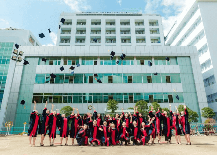 Trường Đại học Công nghệ Tp Hồ Chí Minh (năm 2024)