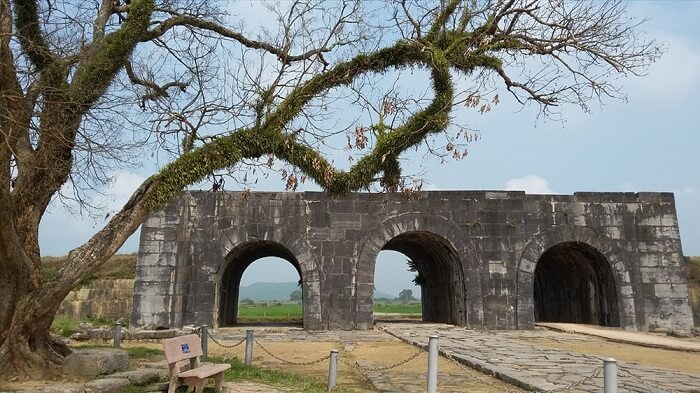 Lý thuyết Lịch Sử 7 Chân trời sáng tạo Bài 18: Nhà Hồ và cuộc kháng chiến chống quân xâm lược Minh (1400-1407)