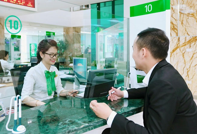 Hướng dẫn làm thẻ Vietcombank Online đơn giản, nhanh chóng