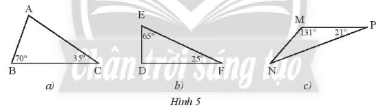 Tìm số đo các góc còn chưa biết của các tam giác trong Hình 5