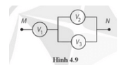 Ở Hình 4.9, các vôn kế V1, V2, V3 có điện trở lần lượt là R, 1,5R và 3R