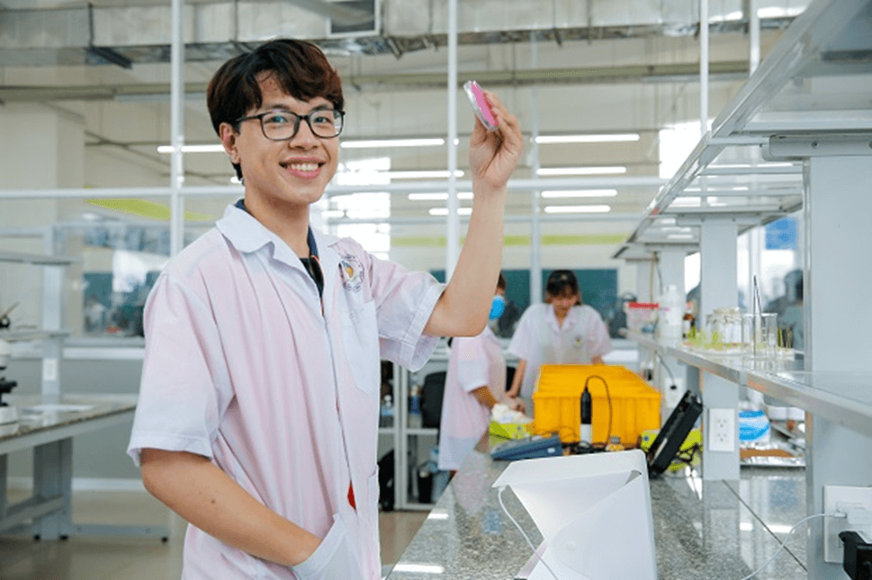 Ngành Công nghệ sinh học là gì? Học Công nghệ sinh học ra làm nghề gì?