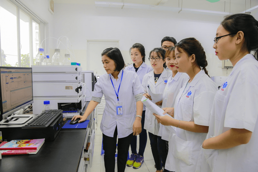 Ngành Quản trị kinh doanh thực phẩm: Chương trình học và cơ hội nghề nghiệp