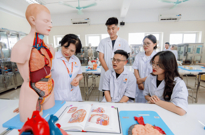 Ngành Y khoa: Học gì và làm gì sau khi ra trường