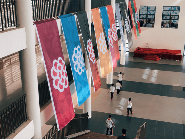 Thông tin về Trường THPT chuyên Hà Nội - Amsterdam