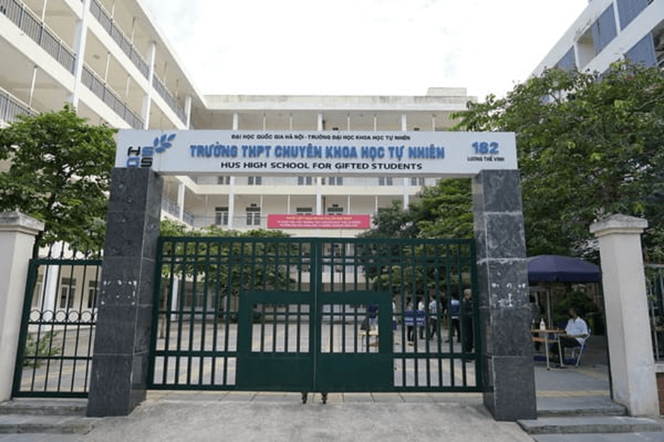 Thông tin về Trường THPT Chuyên Khoa học Tự nhiên (Hà Nội)