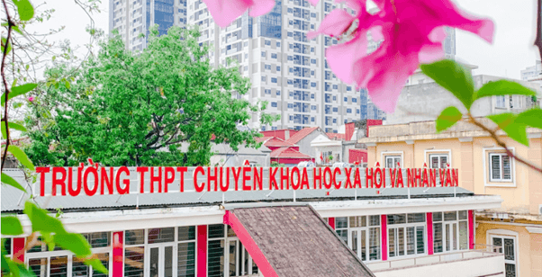 Thông tin về Trường THPT Chuyên Khoa học Xã hội và Nhân văn (Hà Nội)