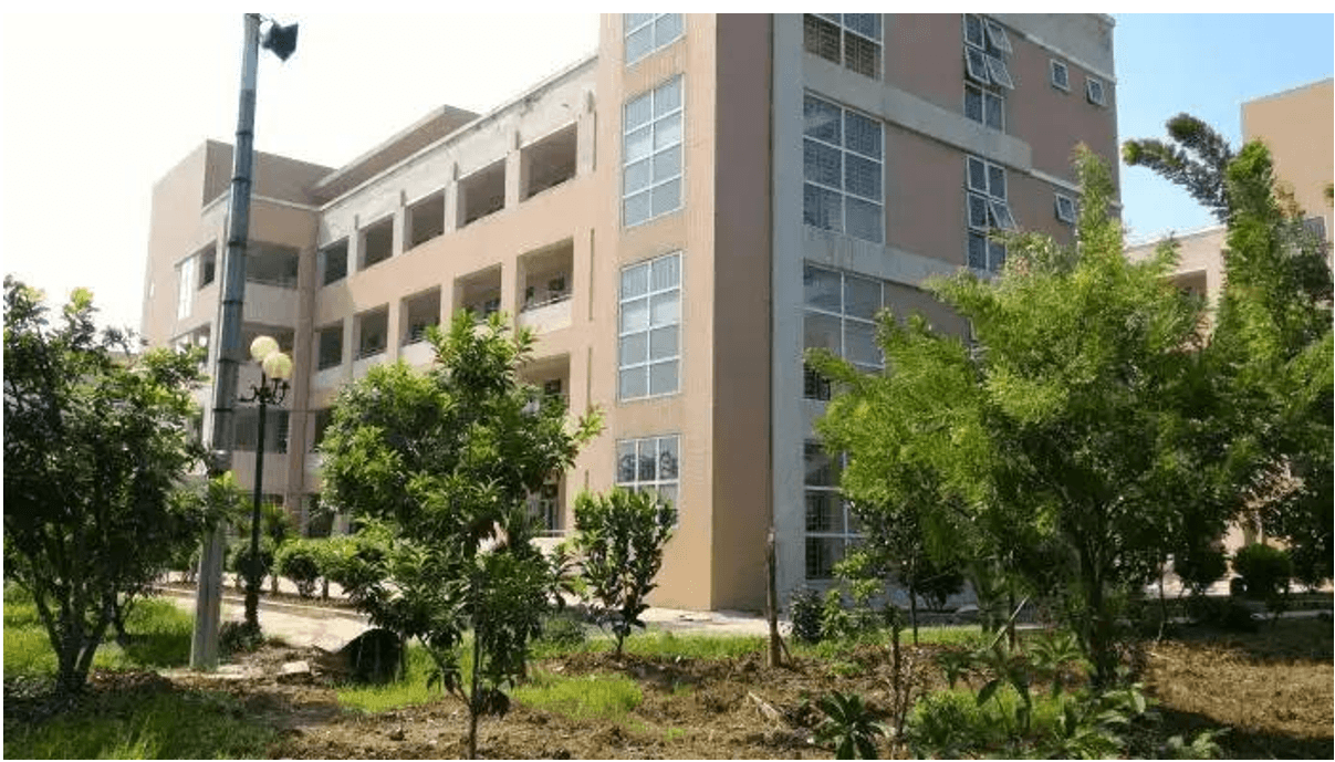 Thông tin về Trường THPT Thạch Bàn (Hà Nội)