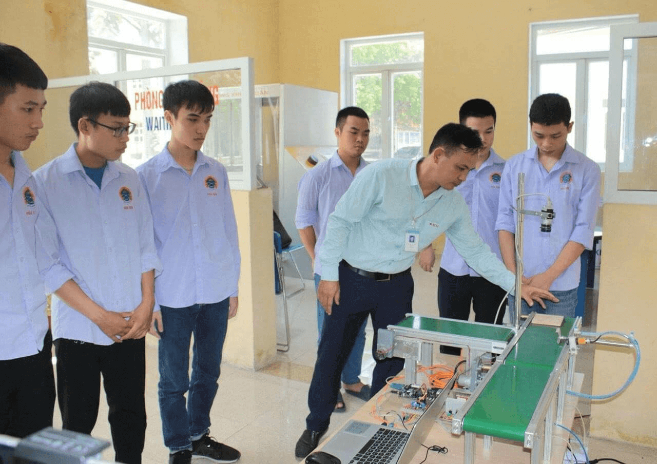 Đại học Sao Đỏ (năm 2023)