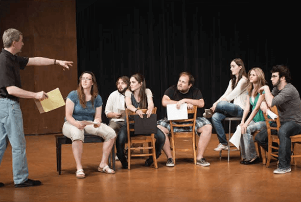 Tiếng Anh 12 Friends Global Unit 5I Culture (trang 70)