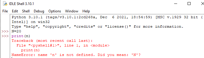 Python phân biệt chữ hoa và chữ thường, bởi vậy chương trình ở Hình 3 có lỗi