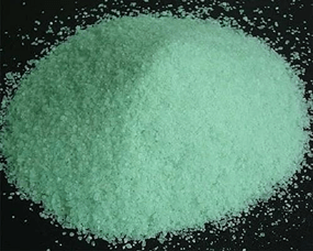 Iron(II) sulfate heptahydrate (FeSO4.7H2O) là gì