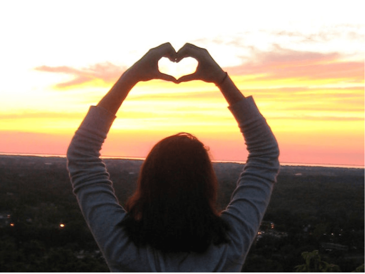 Đoạn văn nghị luận xã hội về yêu thương bản thân